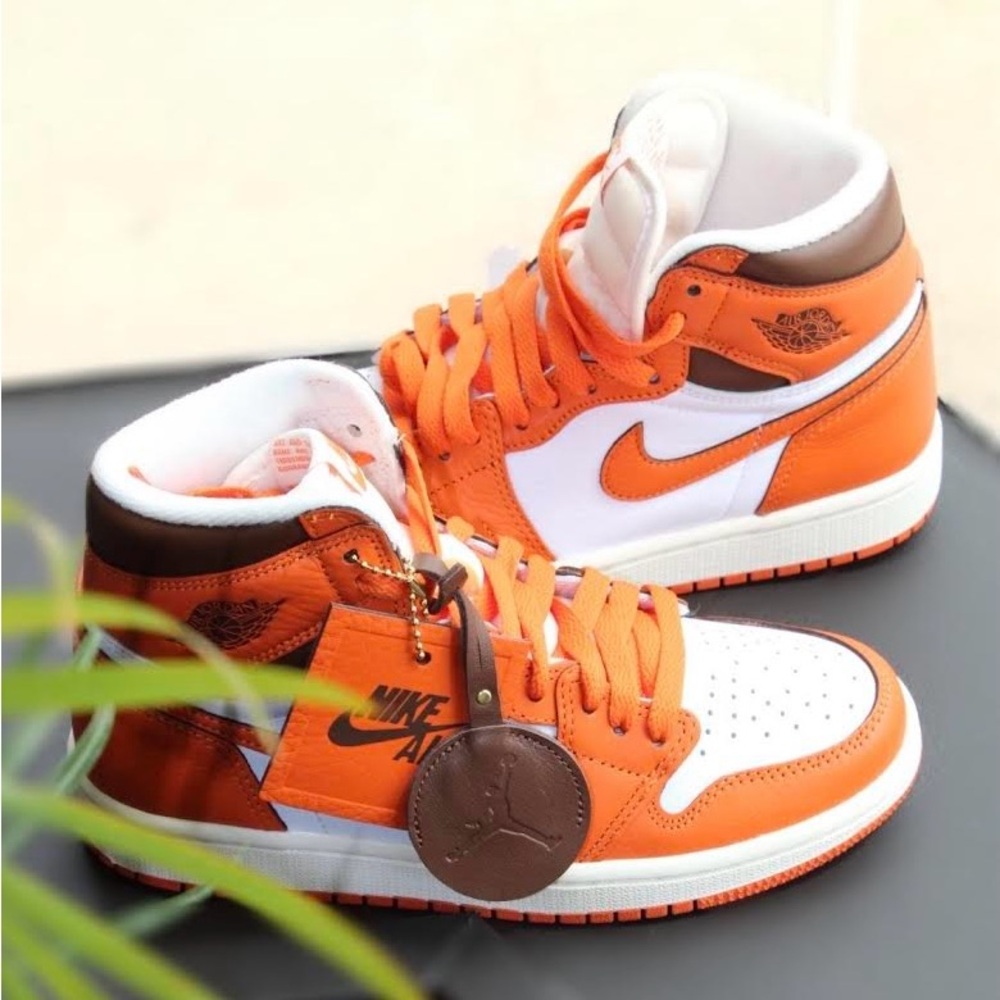 Air Jordan 1 High OG "Starfish"